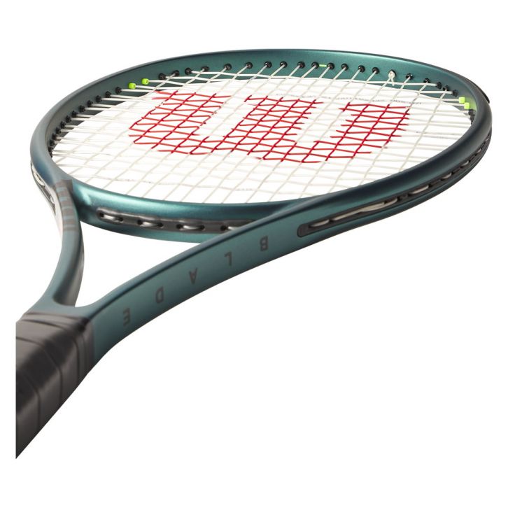 Wilson Blade 98 16x19 V9 (305g) Racket